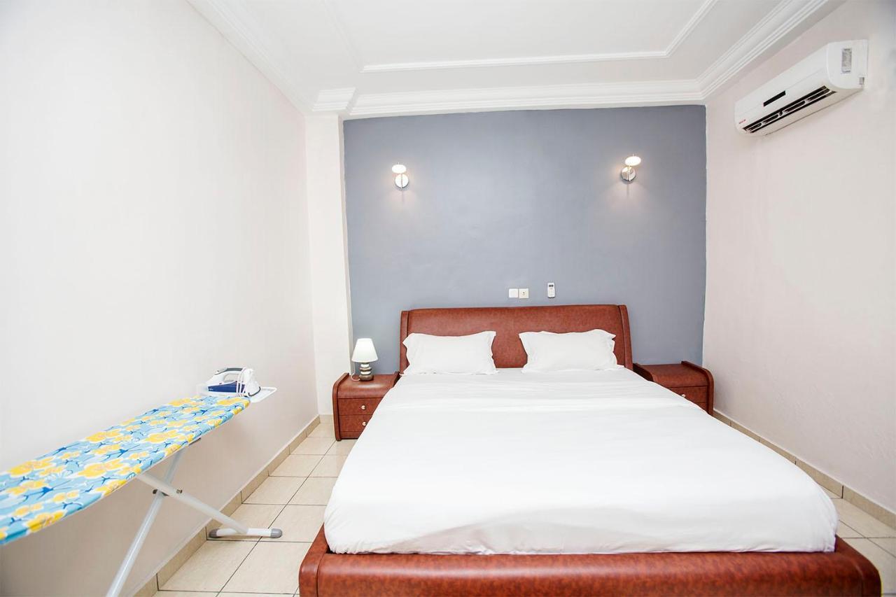 Residence Le Carat Bonapriso 杜阿拉 外观 照片